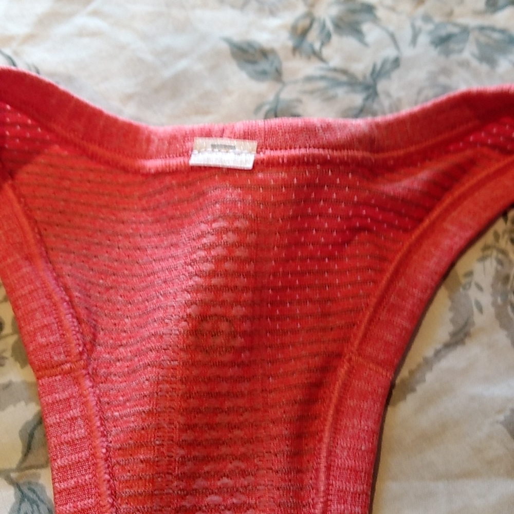 Lululemon Swiftly Tech Racerback - Picture 9 of 10